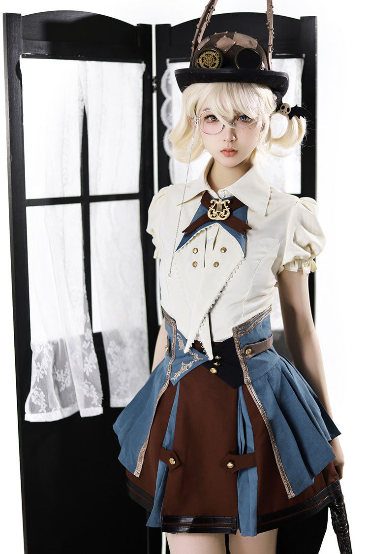 Finely Styled Garment with a Classic Vintage Look