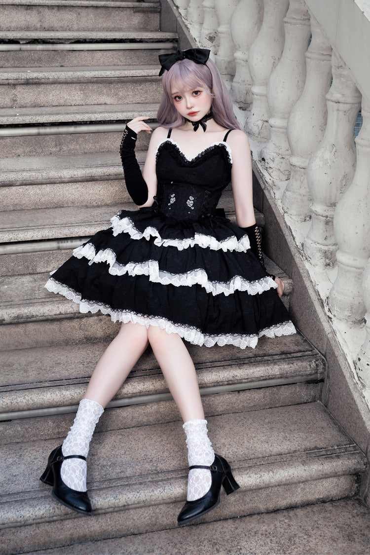 Subtly Elegant Dress with a Refined Vintage Look