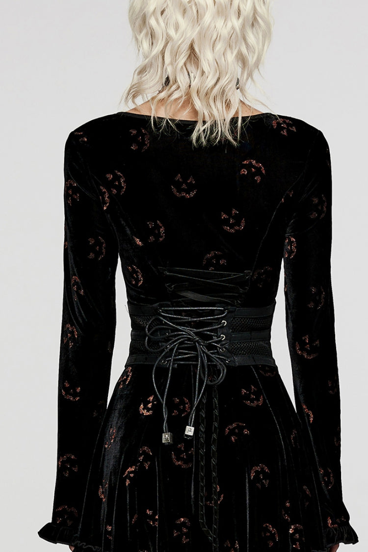Subtly Elegant Garment with a Refined Vintage Look