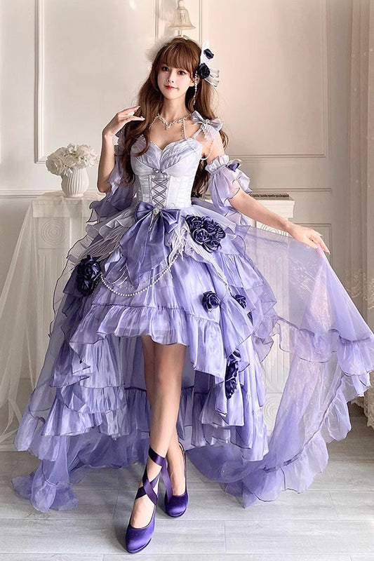 Finely Styled Dress with a Classic Vintage Look