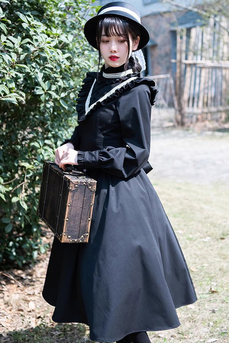 Subtly Elegant Dress with a Refined Vintage Look