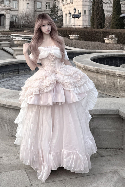 Beautifully Crafted Dress in a Classic Style