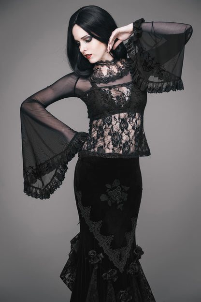 Beautifully Crafted T-Shirt in a Classic Style