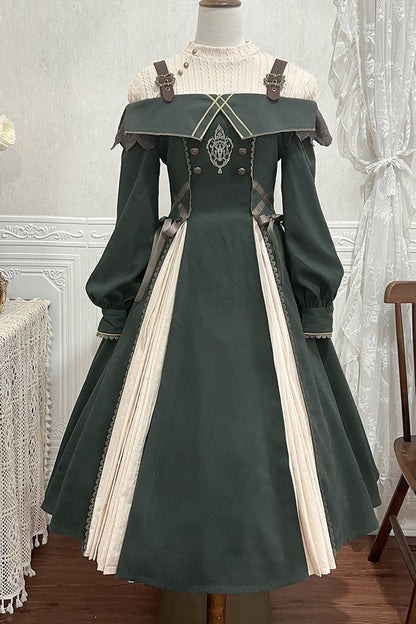 Sophisticated Dress with a Clean Classic Look