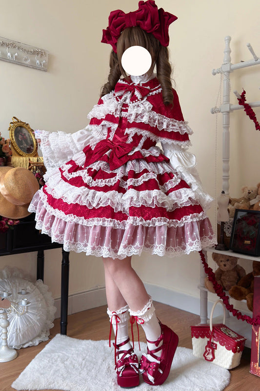 Finely Styled Dress with a Classic Vintage Look
