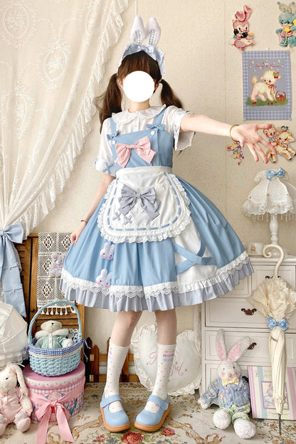 Subtly Elegant Dress with a Refined Vintage Look
