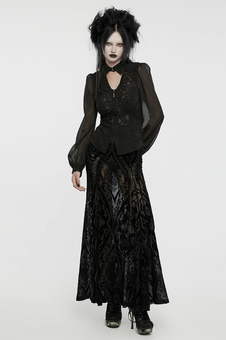 Beautifully Finished Blouse in a Timeless Design