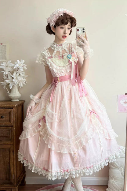 Beautifully Crafted Dress in a Classic Style