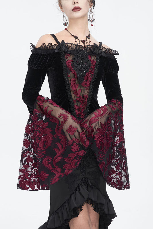 Beautifully Crafted Blouse in a Classic Style