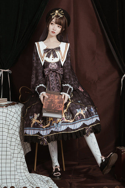 Classic Vintage Dress with a Flattering Fit