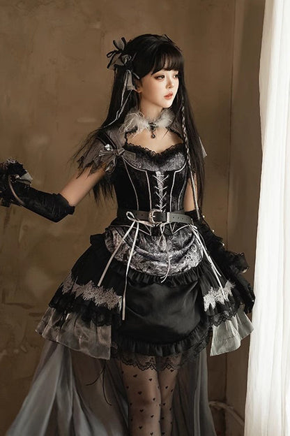 Beautifully Crafted Dress in a Classic Style
