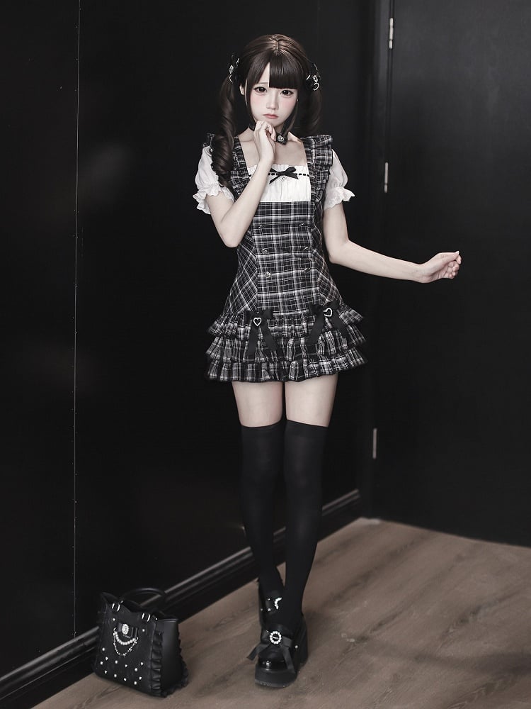 [pre-order Deadline: April 29] Black Check Ruffle Ribbon Puff Sleeve Mini Dress Set + Choker