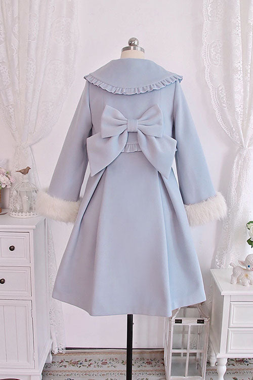 Effortlessly Elegant Coat with a Timeless Design