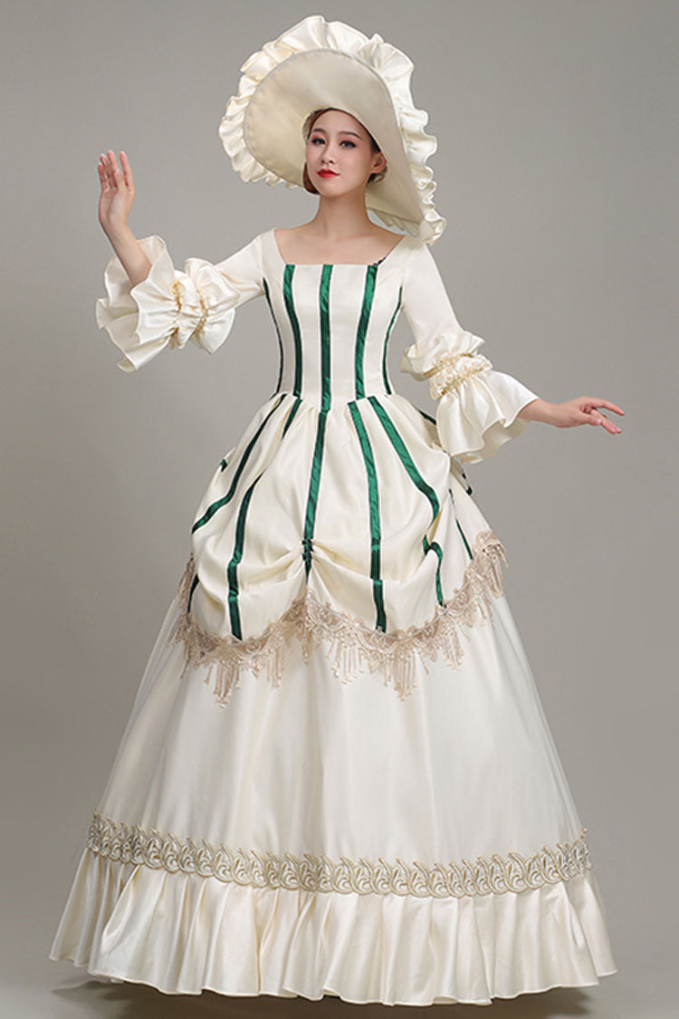 Finely Styled Dress with a Classic Vintage Look