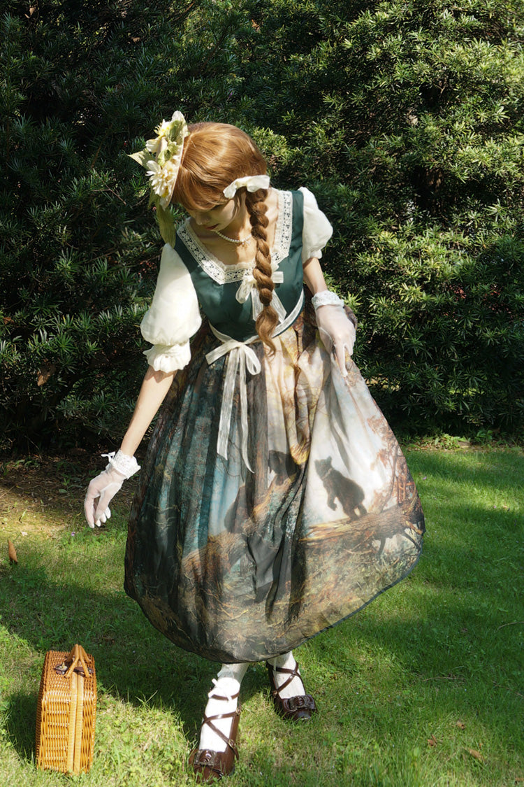 Finely Styled Dress with a Classic Vintage Look