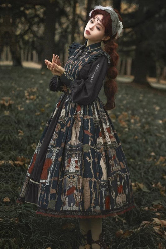 Finely Styled Dress with a Classic Vintage Look