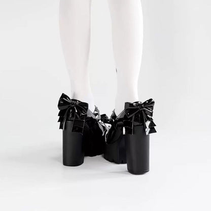 Finely Styled Heels with a Classic Vintage Look