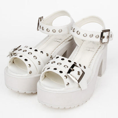 Beautifully Crafted Sandals in a Classic Style