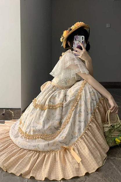 Beautifully Crafted Dress in a Classic Style