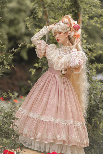 Beautifully Crafted Dress in a Classic Style