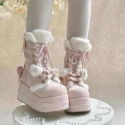 Finely Styled Boots with a Classic Vintage Look