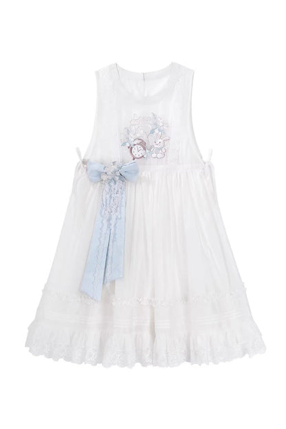 Subtly Elegant Garment with a Refined Vintage Look