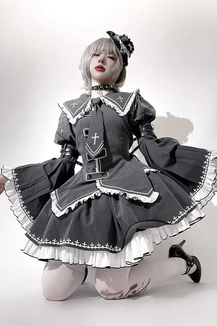 Finely Styled Garment with a Classic Vintage Look