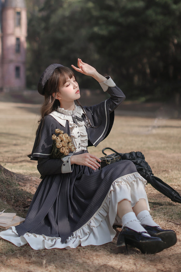 Classic Vintage Dress with a Flattering Fit