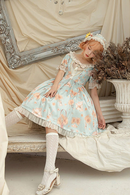 Subtly Elegant Dress with a Refined Vintage Look