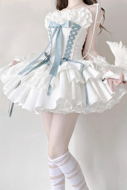 Subtly Elegant Dress with a Refined Vintage Look
