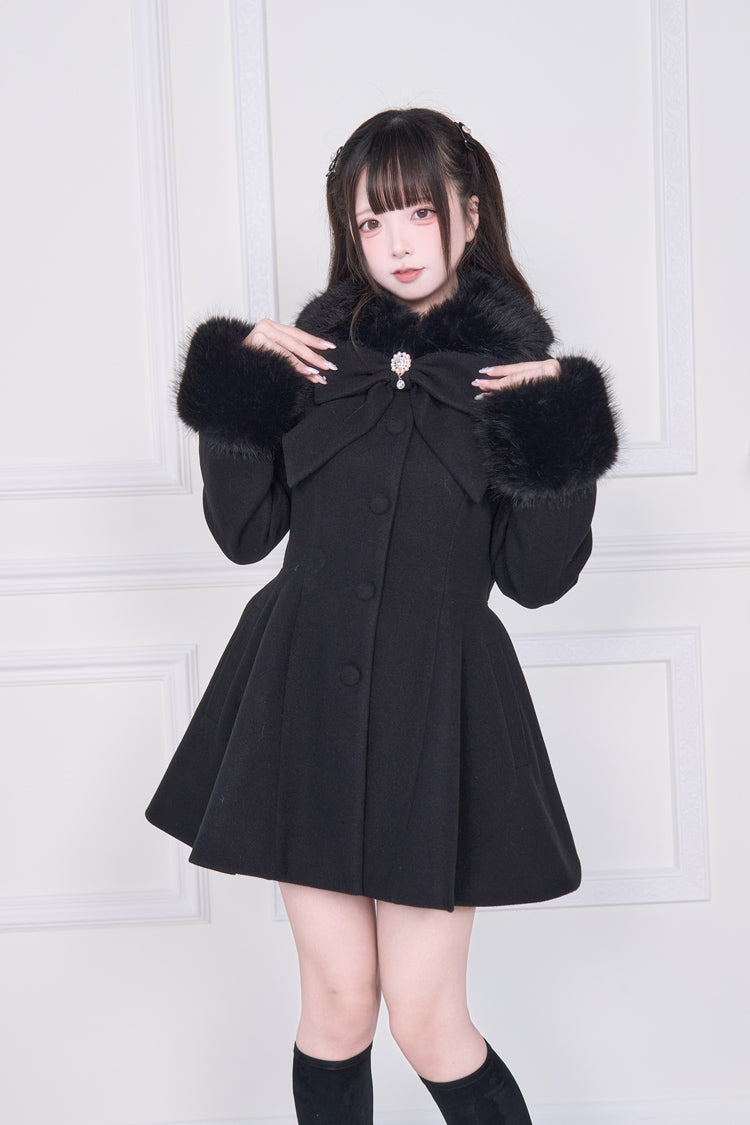 Casually Elegant Coat with a Refined Edge
