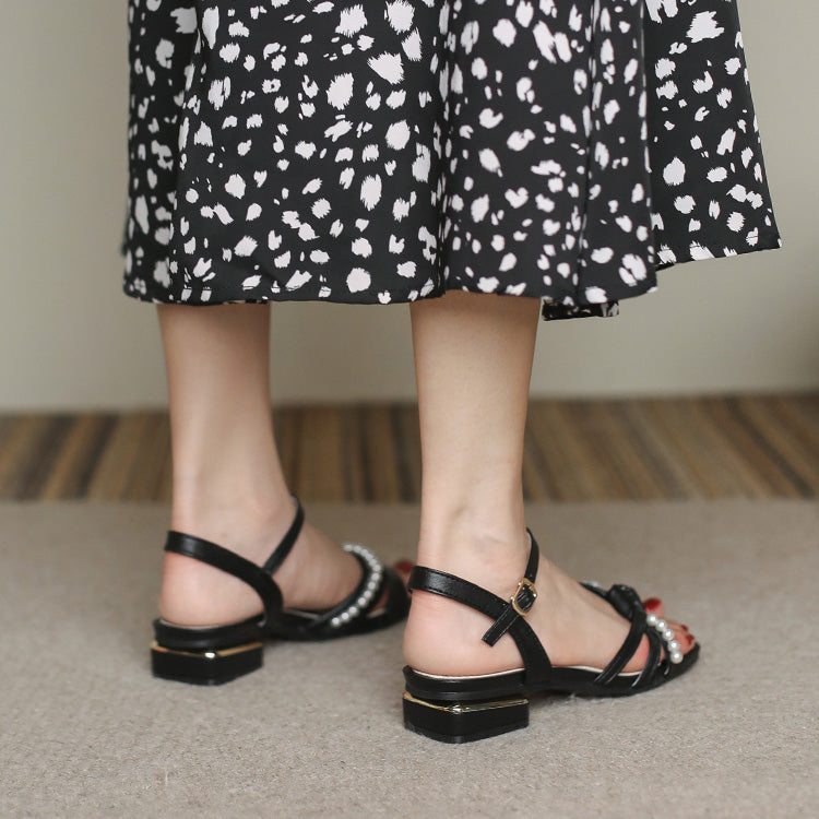 Casually Elegant Sandals with a Refined Edge