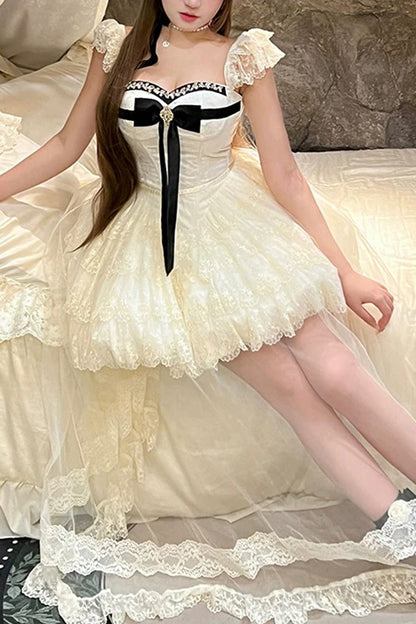 Classic Vintage Dress with a Flattering Fit