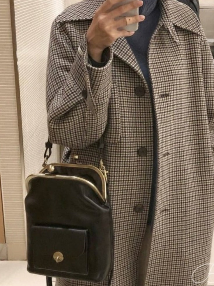 Classic Shoulder Bag With Pouch