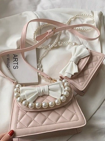 Pearl Handle Quilted Bow Shoulder Bag